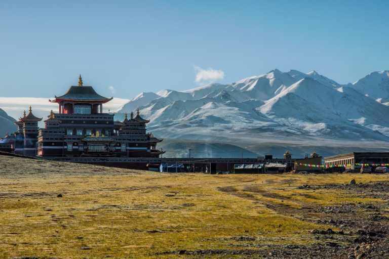 China Qinghai Mt Amnye Machen 307151033