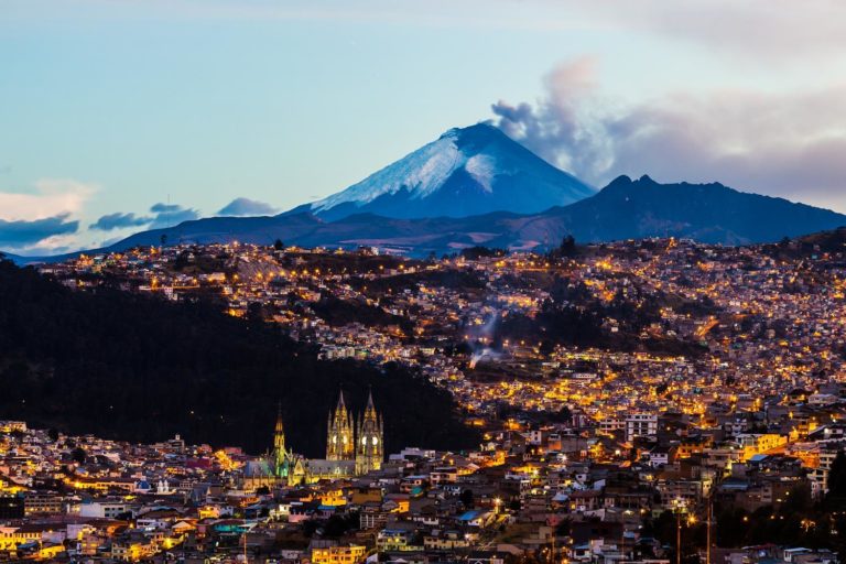 Ecuador Quito 743058268