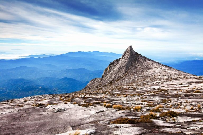 Malaysia Mount Kinabalu 47837281