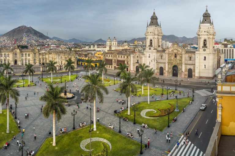 Peru Lima 391854592
